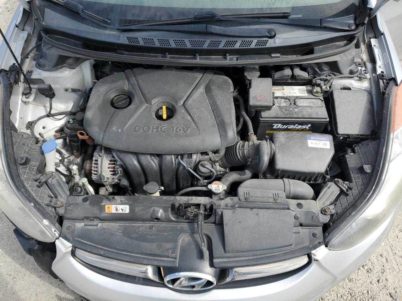 Hyundai Elantra gl 2013