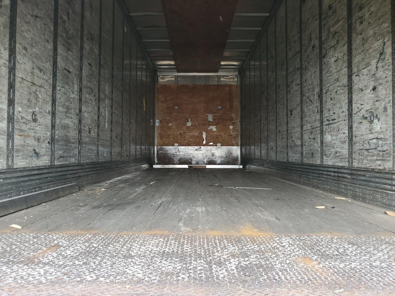 Lot #3118091405 2006 WABASH TRAILER