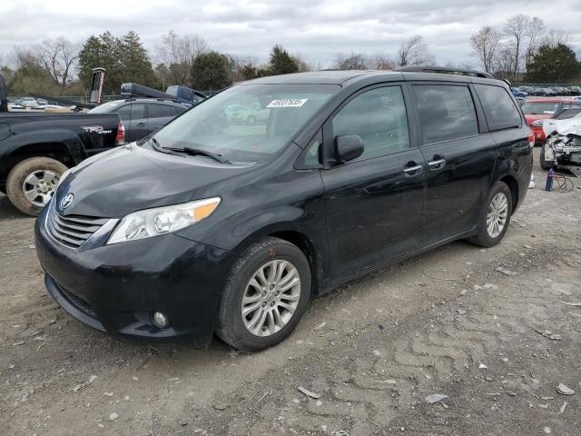 TOYOTA SIENNA XLE