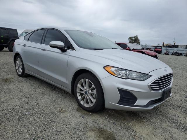 Vin: 3fa6p0lu7kr134811, lot: 48434625, ford fusion se 20194