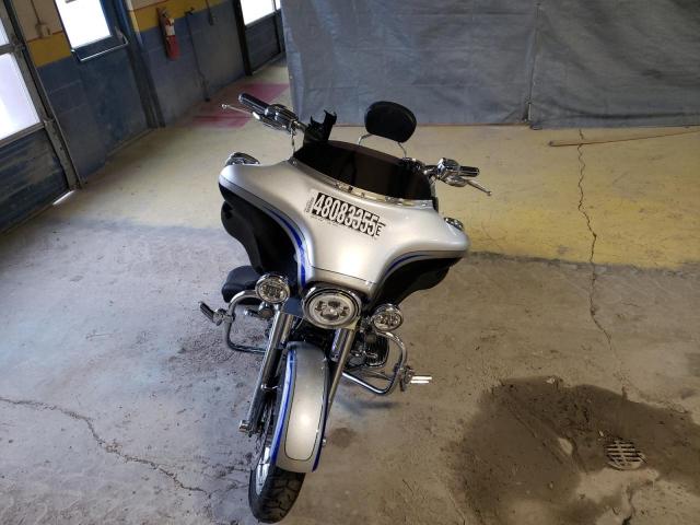 2009 HARLEY-DAVIDSON MOTORCYCLE 1HD1PR8109Y950891