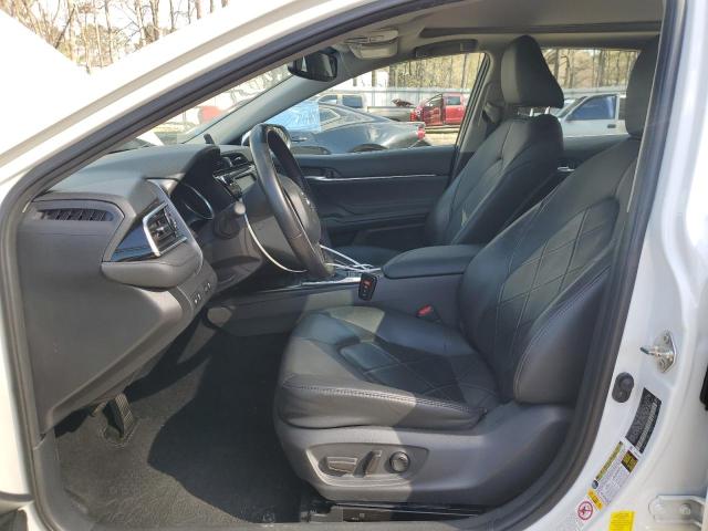 2018 TOYOTA CAMRY L - 4T1B11HK2JU100169