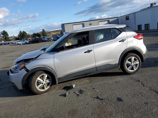 NISSAN KICKS S 2019 silver  gas 3N1CP5CU5KL557449 photo #1