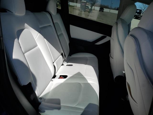 2021 TESLA MODEL Y 5YJYGDEEXMF210171
