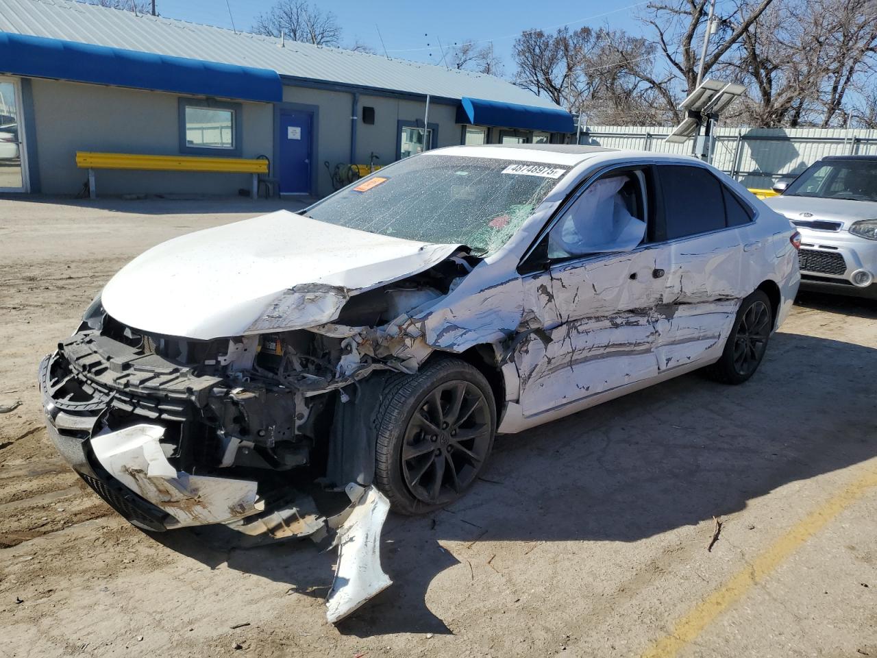 TOYOTA CAMRY LE