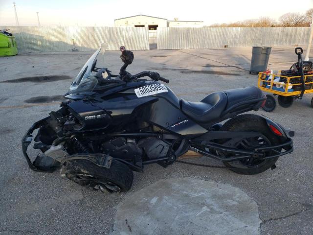 CAN-AM SPYDER ROA 2017 2BXRDDD2XHV002460 photo #4