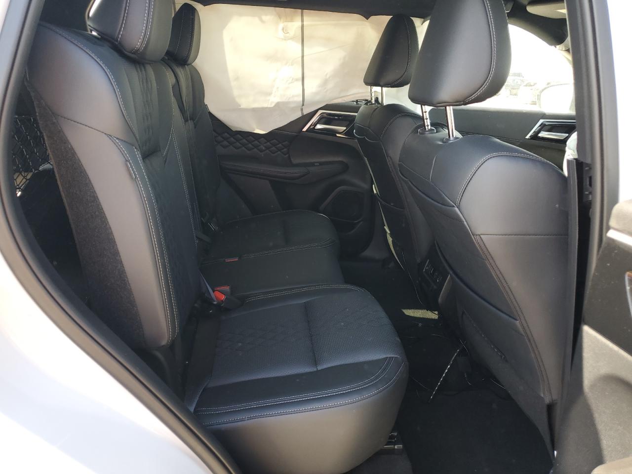 MITSUBISHI OUTLANDER SEL