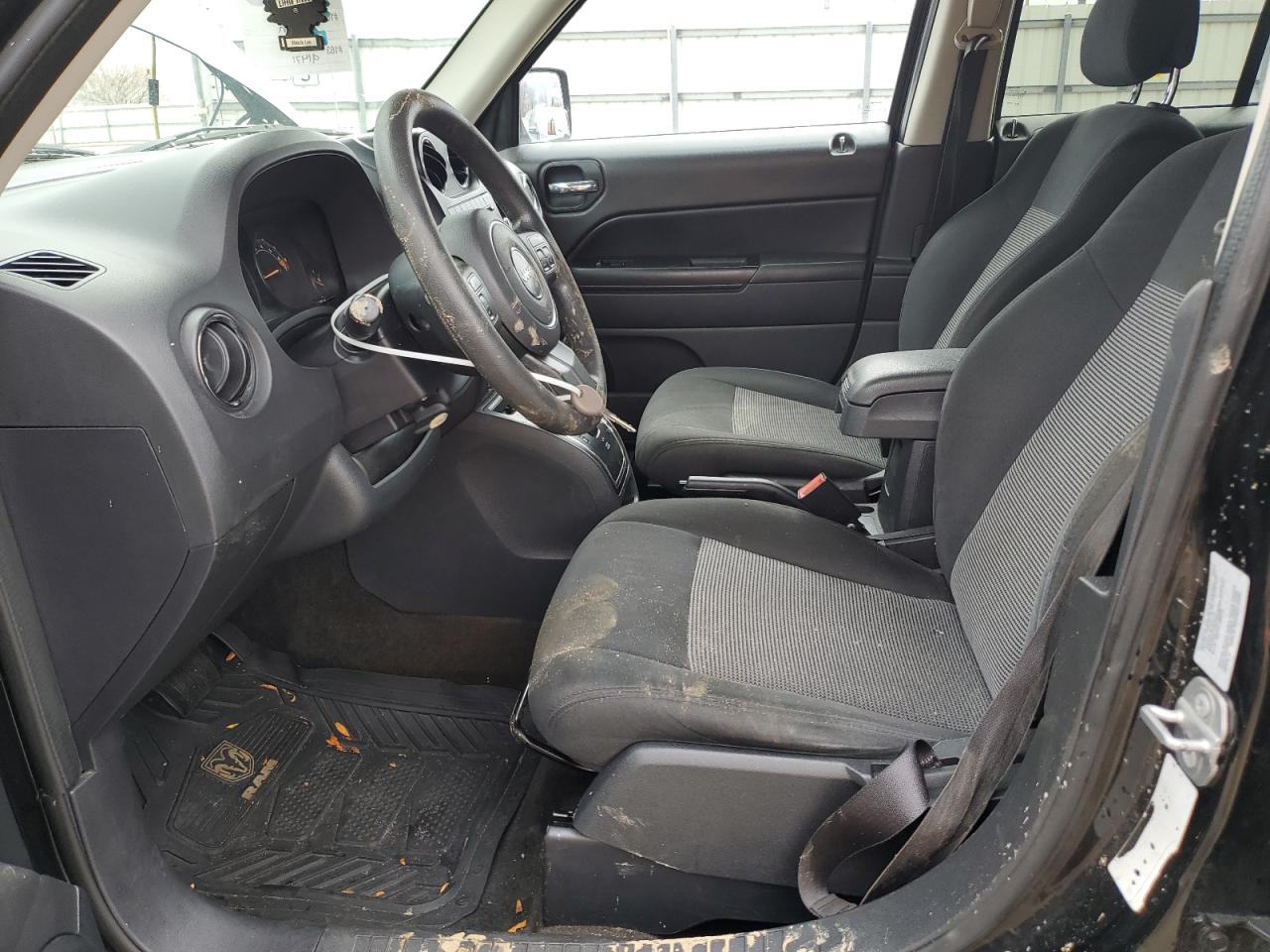 Lot #3309251619 2016 JEEP PATRIOT SP