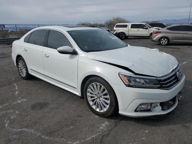2017 VOLKSWAGEN PASSAT SE - 1VWBT7A31HC066193