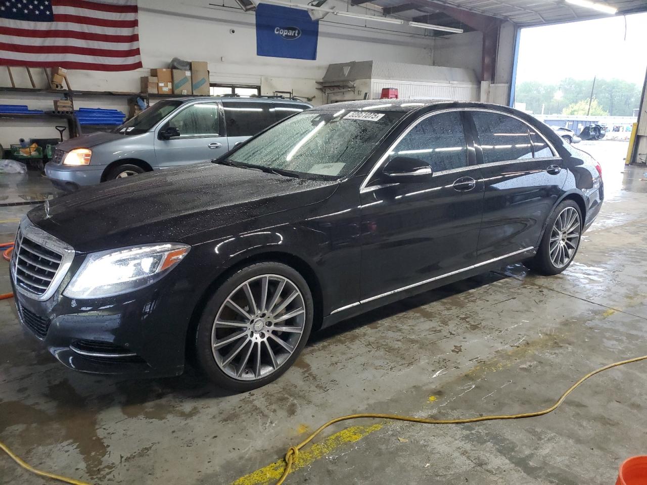 MERCEDES-BENZ S-CLASS 550