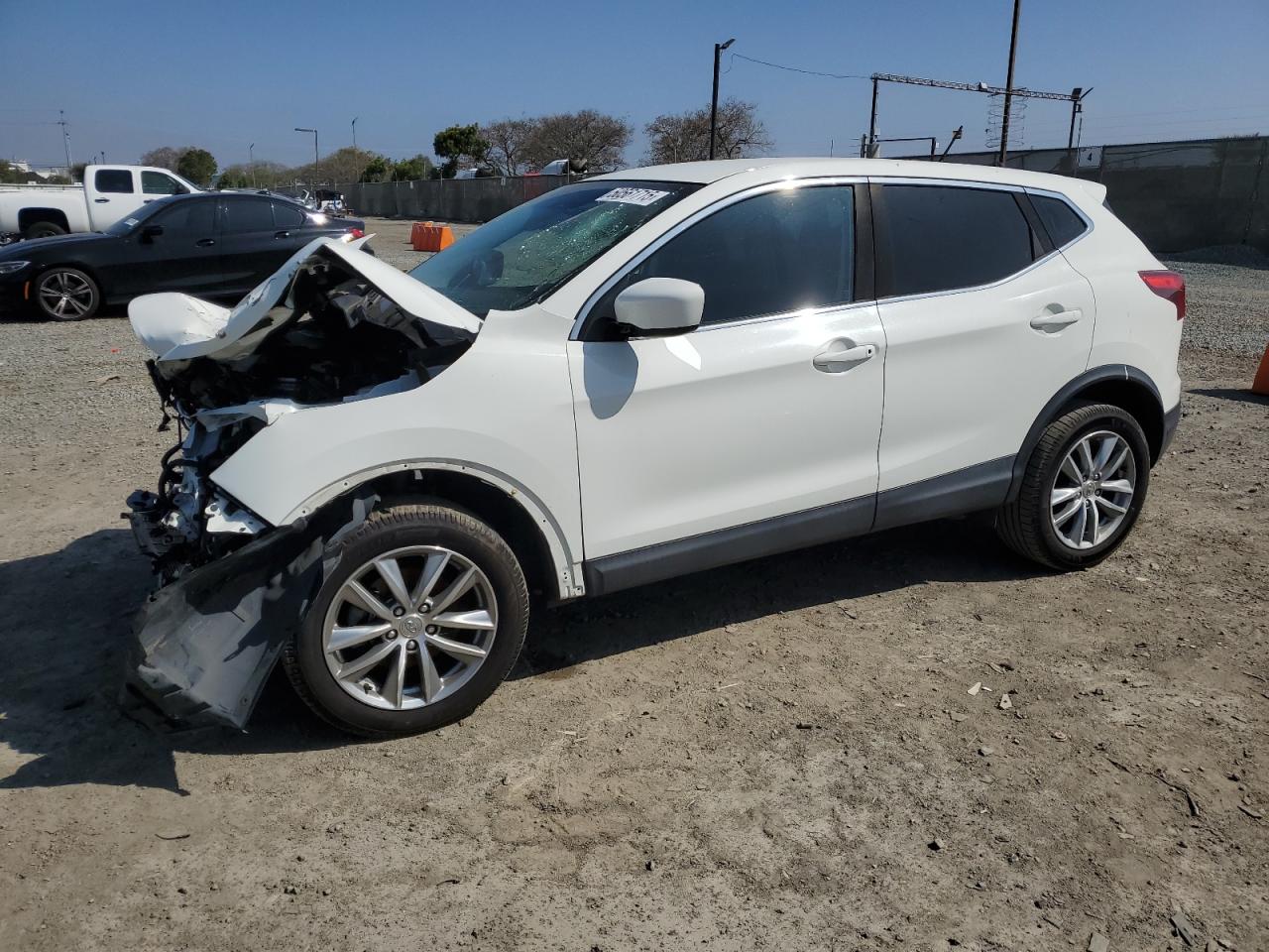 NISSAN ROGUE SPORT S