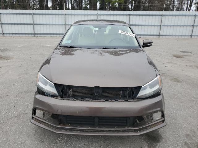 2015 VOLKSWAGEN JETTA SE - 3VWD17AJ3FM326859