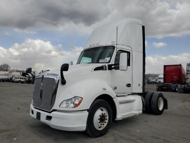 KENWORTH T680 2015 white tractor diesel 1XKYA48X1FJ462440 photo #3