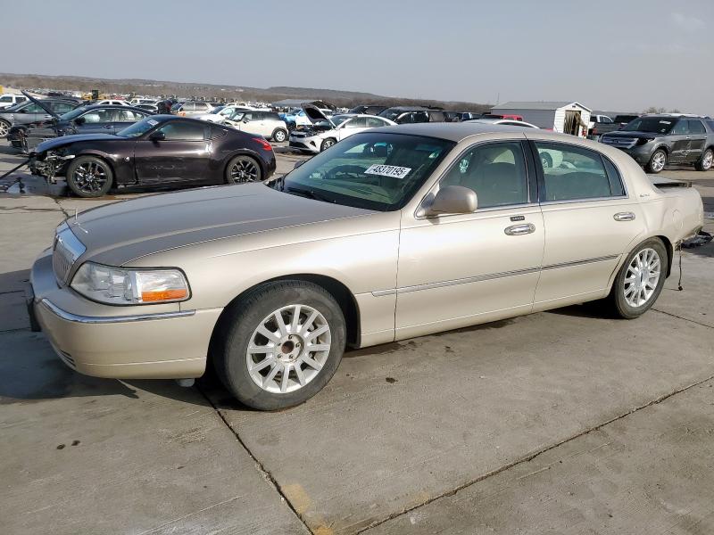 LINCOLN TOWN CAR S