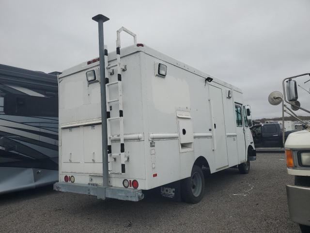 WORKHORSE CUSTOM CHASSIS FORWARD CO 2001 white  diesel 5B4KP42YX13340034 photo #4