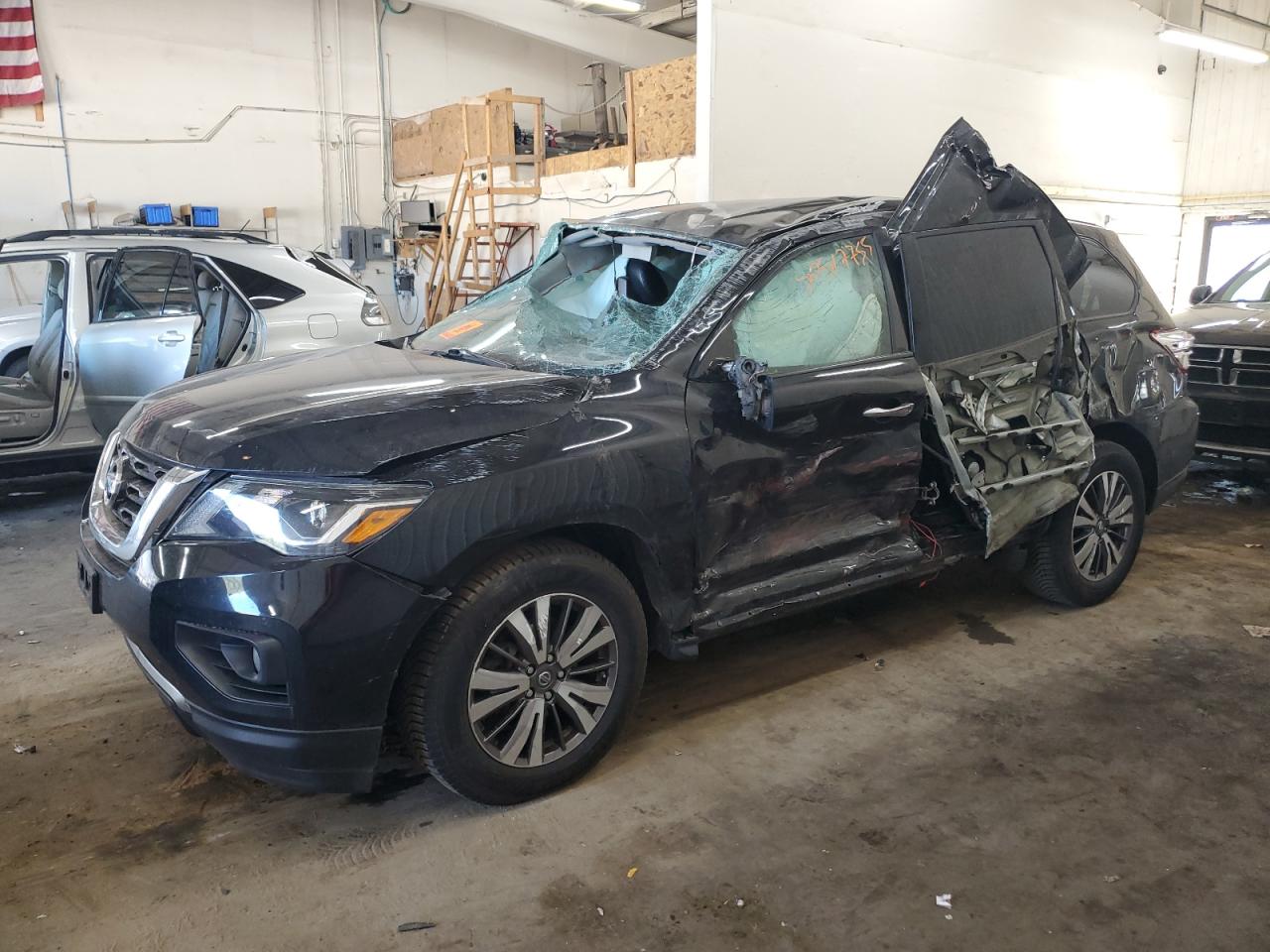 NISSAN PATHFINDER S