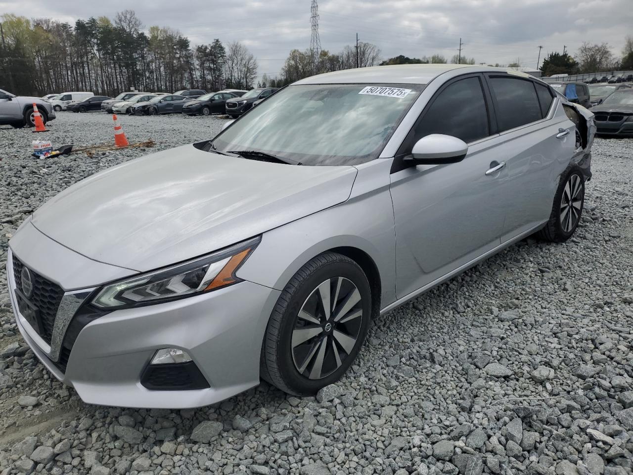 NISSAN ALTIMA SV