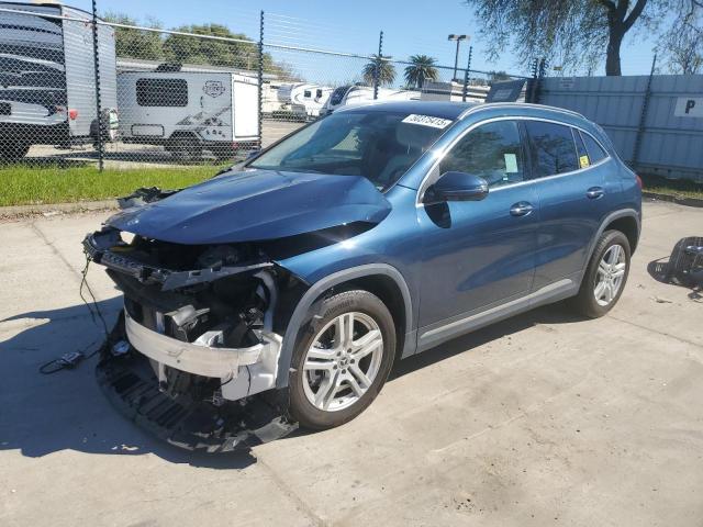 MERCEDES-BENZ GLA 250 4M