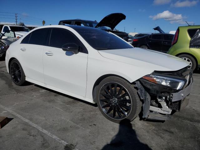 Vin: wdd3g4eb0kw022029, lot: 48233155, mercedes-benz a-class 220 20194