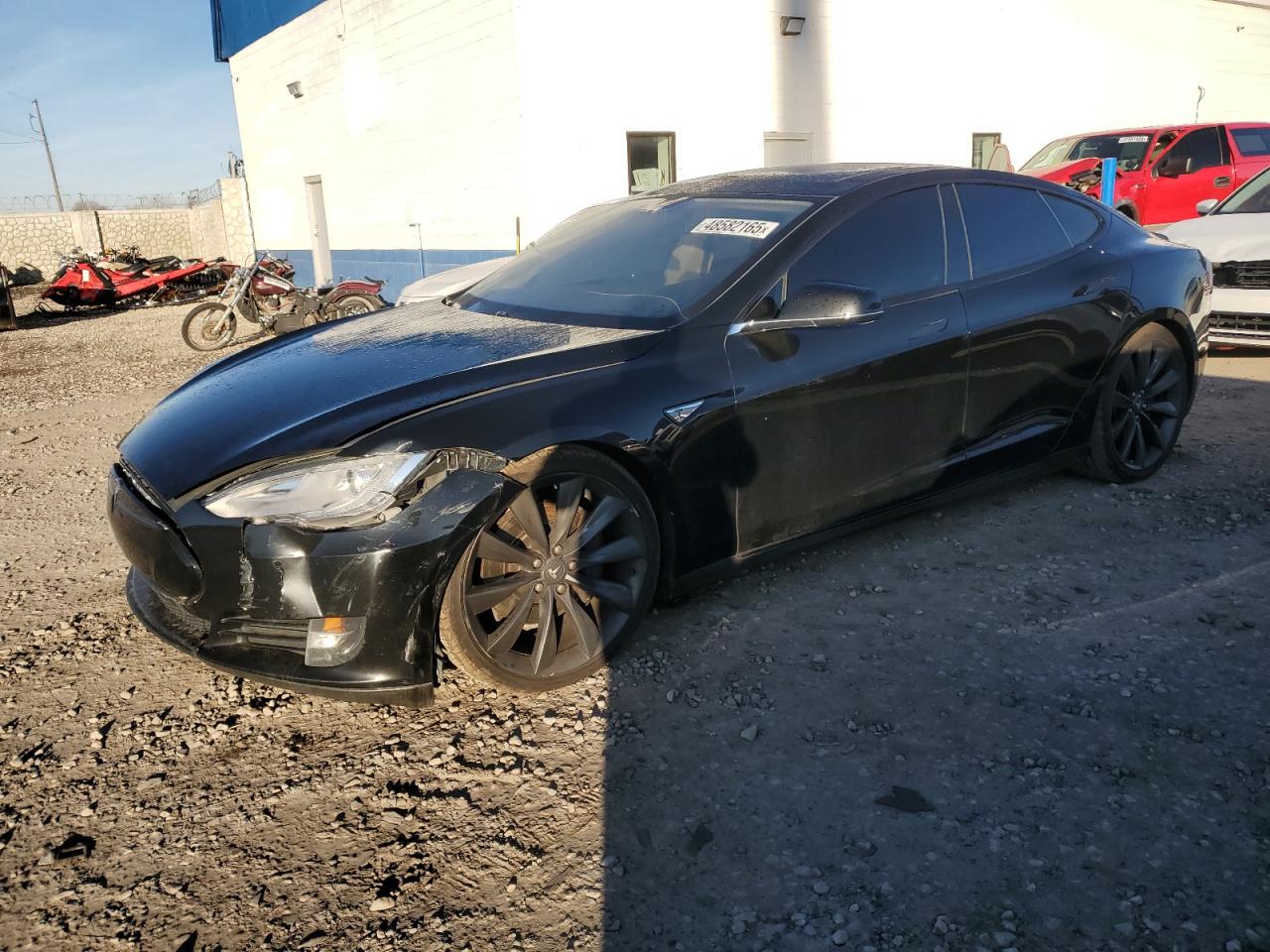 TESLA MODEL S
