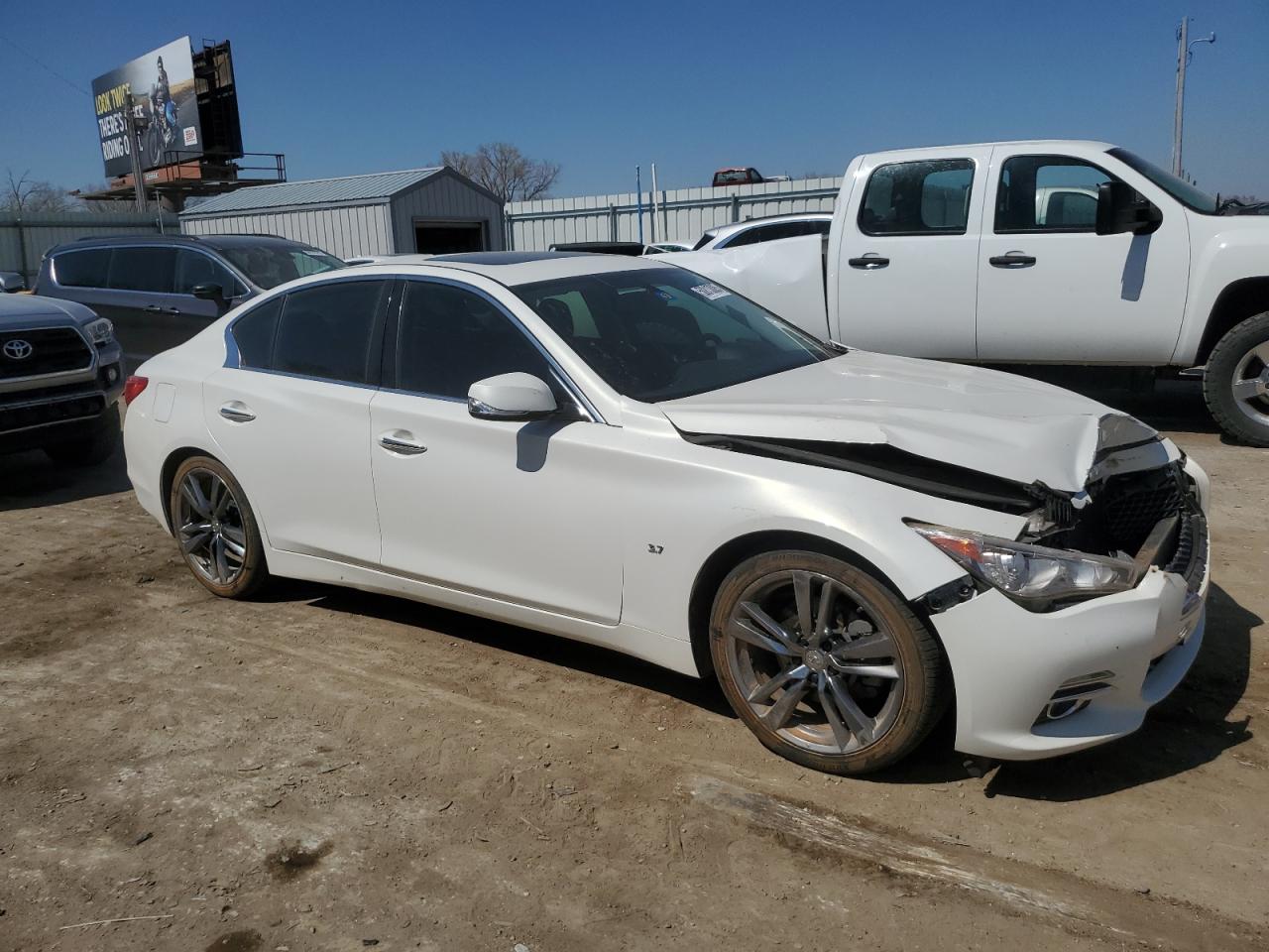 INFINITI Q50 2015