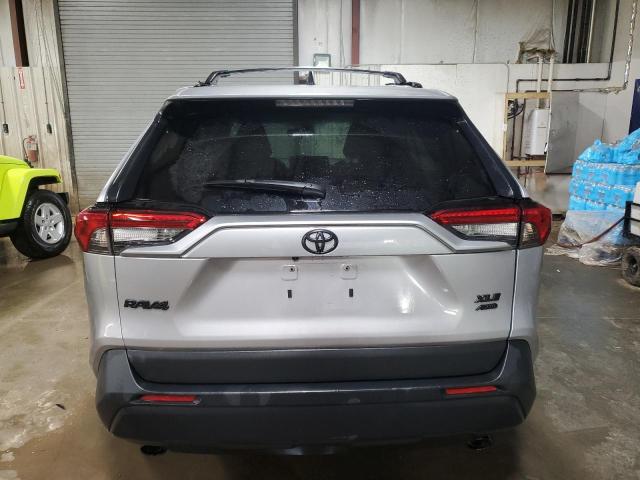 2022 TOYOTA RAV4 XLE - 2T3P1RFV2NC298414
