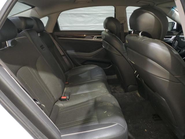 2015 HYUNDAI GENESIS 3. KMHGN4JE3FU011847