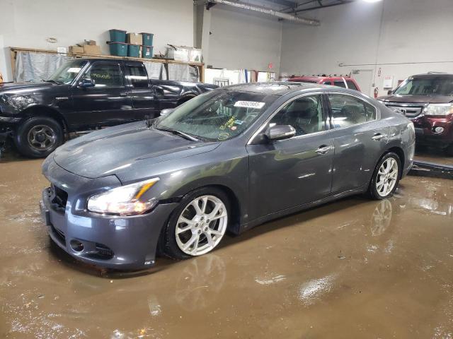 NISSAN MAXIMA S