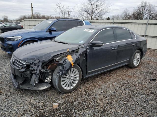 2017 VOLKSWAGEN PASSAT SE - 1VWBT7A3XHC040093