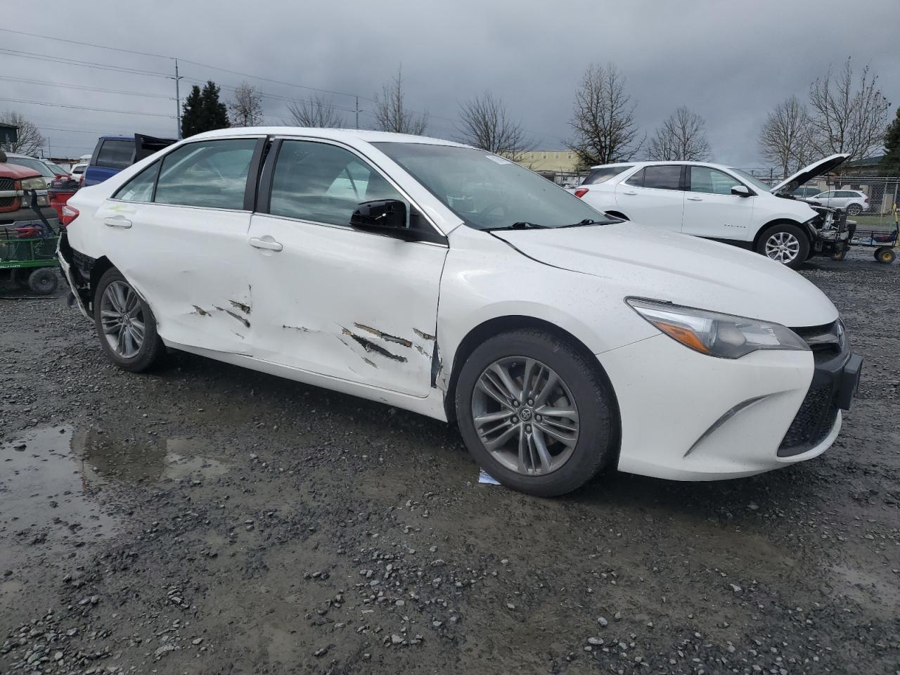 Toyota Camry le 2017