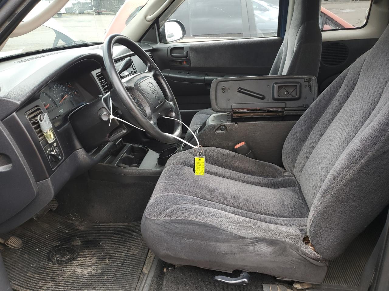 Lot #3156490971 2004 DODGE DAKOTA SLT