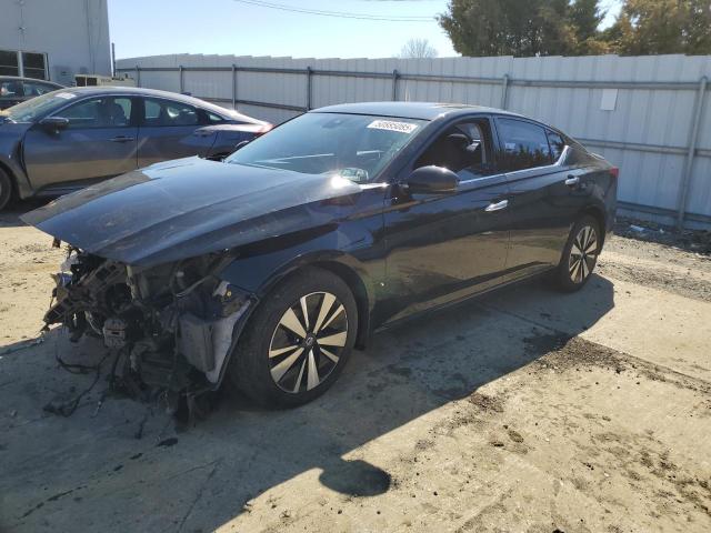 NISSAN ALTIMA SV