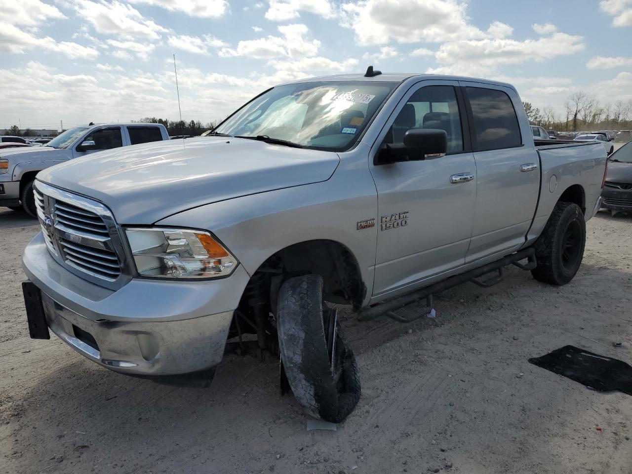 RAM 1500 SLT