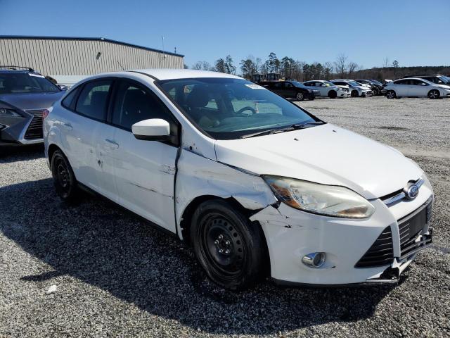 Vin: 1fahp3f26cl454979, lot: 49394125, ford focus se 20124