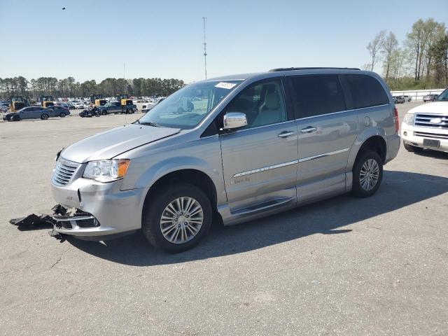 2016 CHRYSLER TOWN & COU - 2C4RC1CG1GR271405