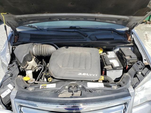 2015 CHRYSLER TOWN & COU 2C4RC1BG0FR716166