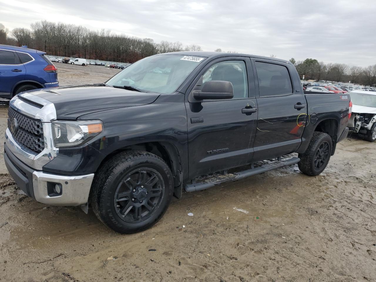 TOYOTA TUNDRA CREWMAX SR5