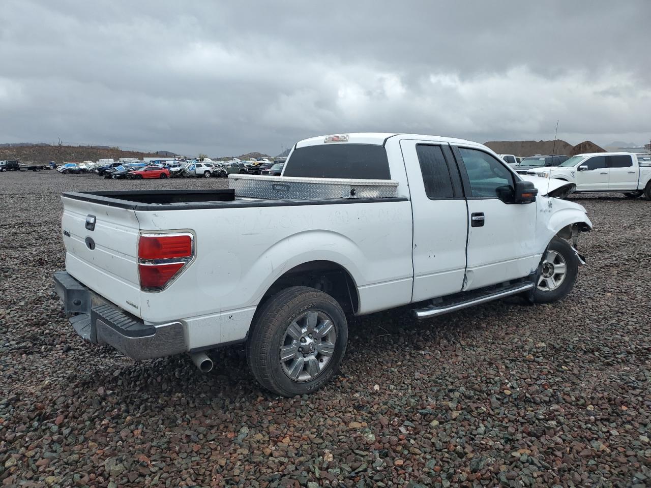 FORD F-150 SUPER CAB