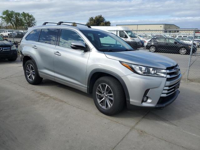 Vin: 5tdkzrfh5hs521384, lot: 50929115, toyota highlander se 20174