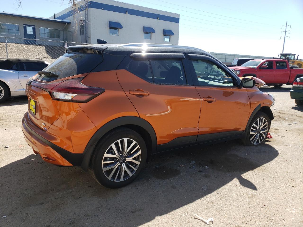 NISSAN KICKS SV