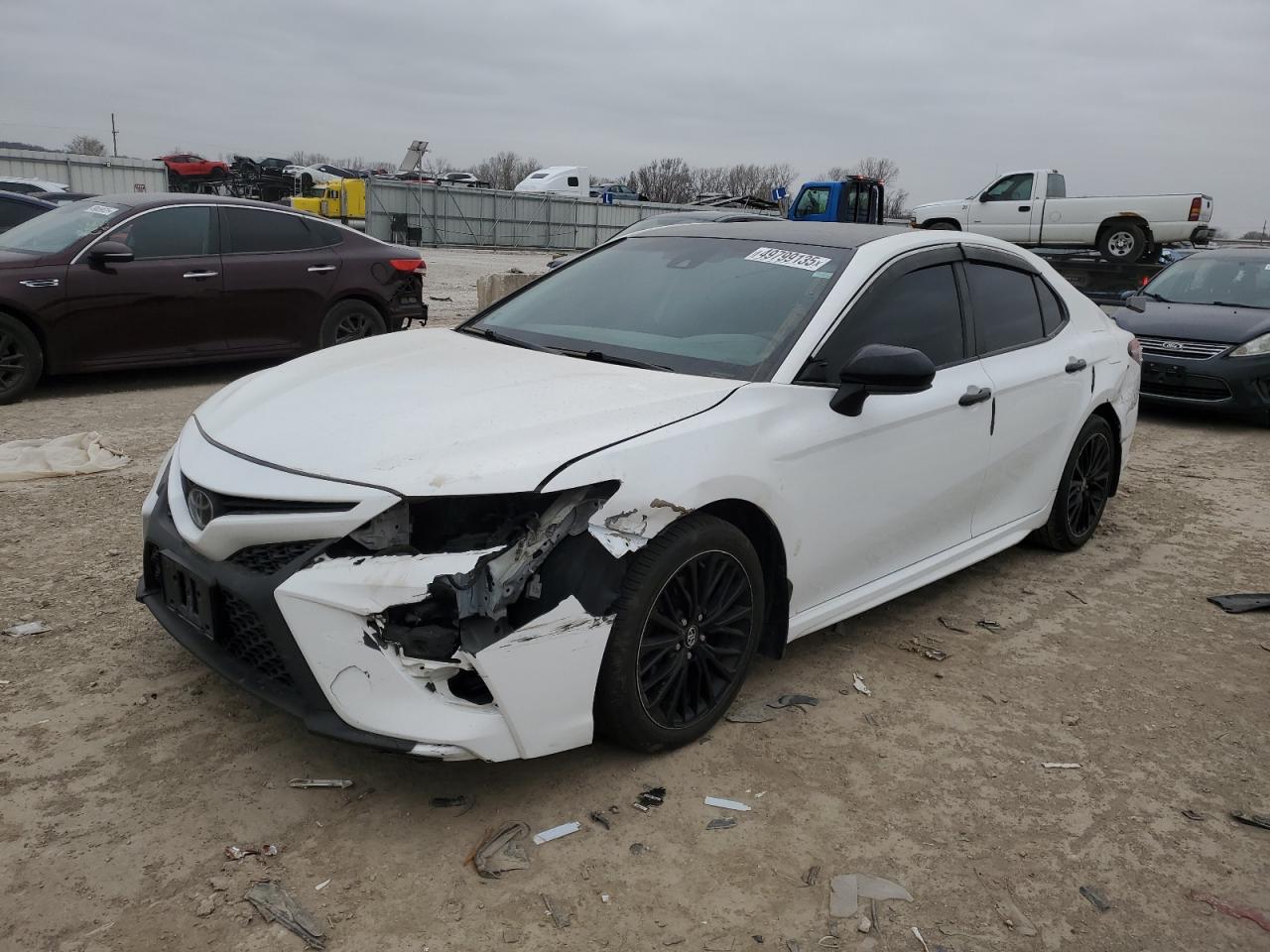 TOYOTA CAMRY SE