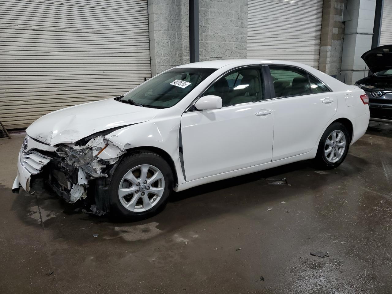 TOYOTA CAMRY BASE
