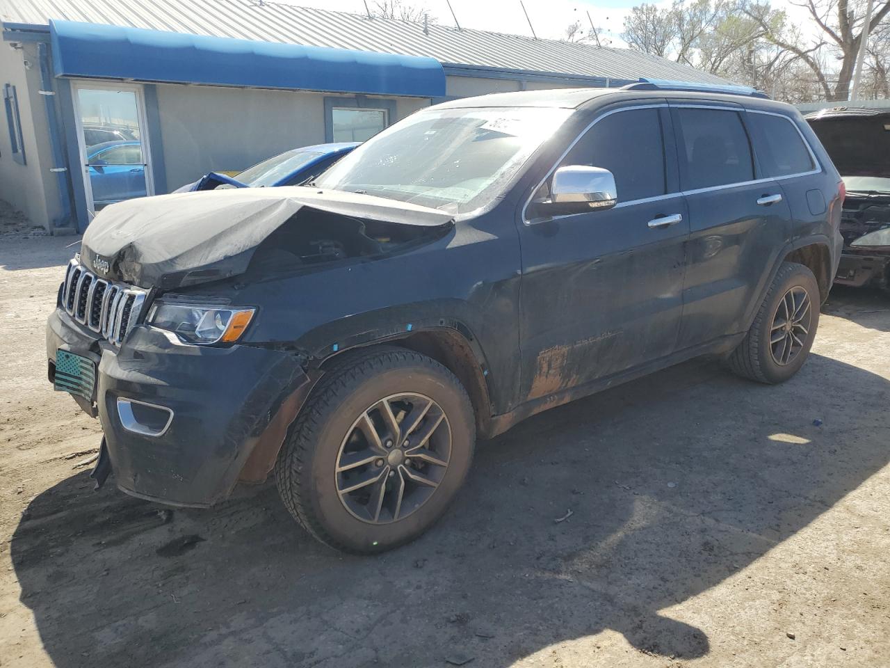  Salvage Jeep Grand Cherokee