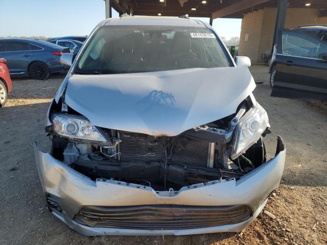 2019 TOYOTA SIENNA XLE - 5TDYZ3DC7KS005131