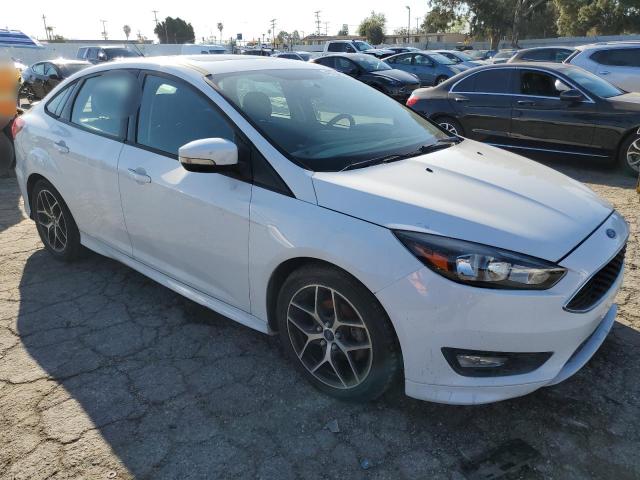 Vin: 1fadp3f26gl336032, lot: 48334005, ford focus se 20164