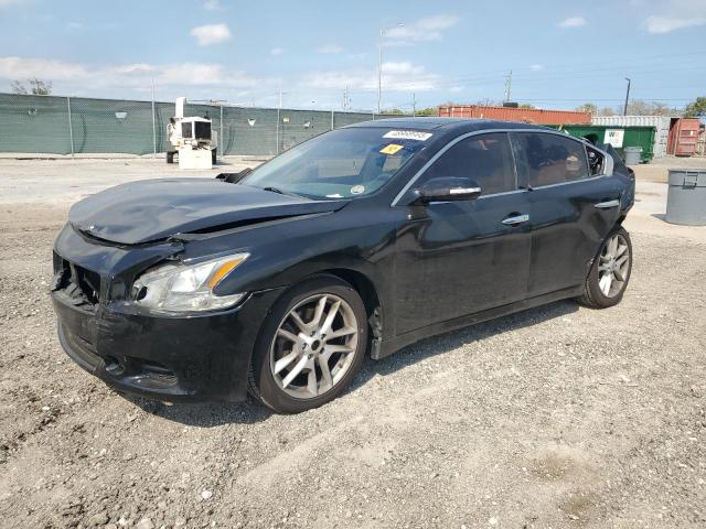 NISSAN MAXIMA S