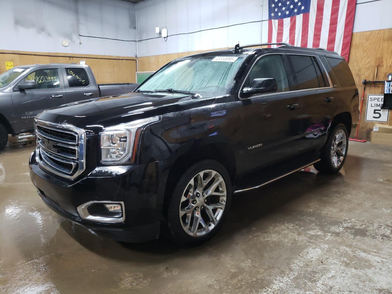 GMC YUKON SLE