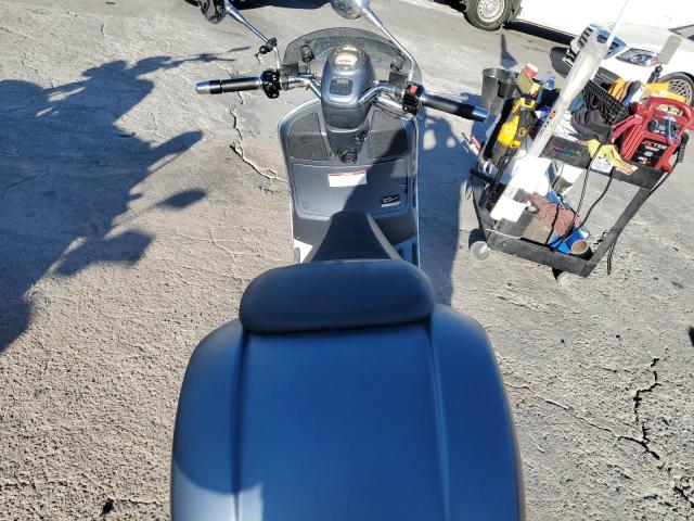 2022 VESPA GTS 300 ZAPMA39M0N5400591