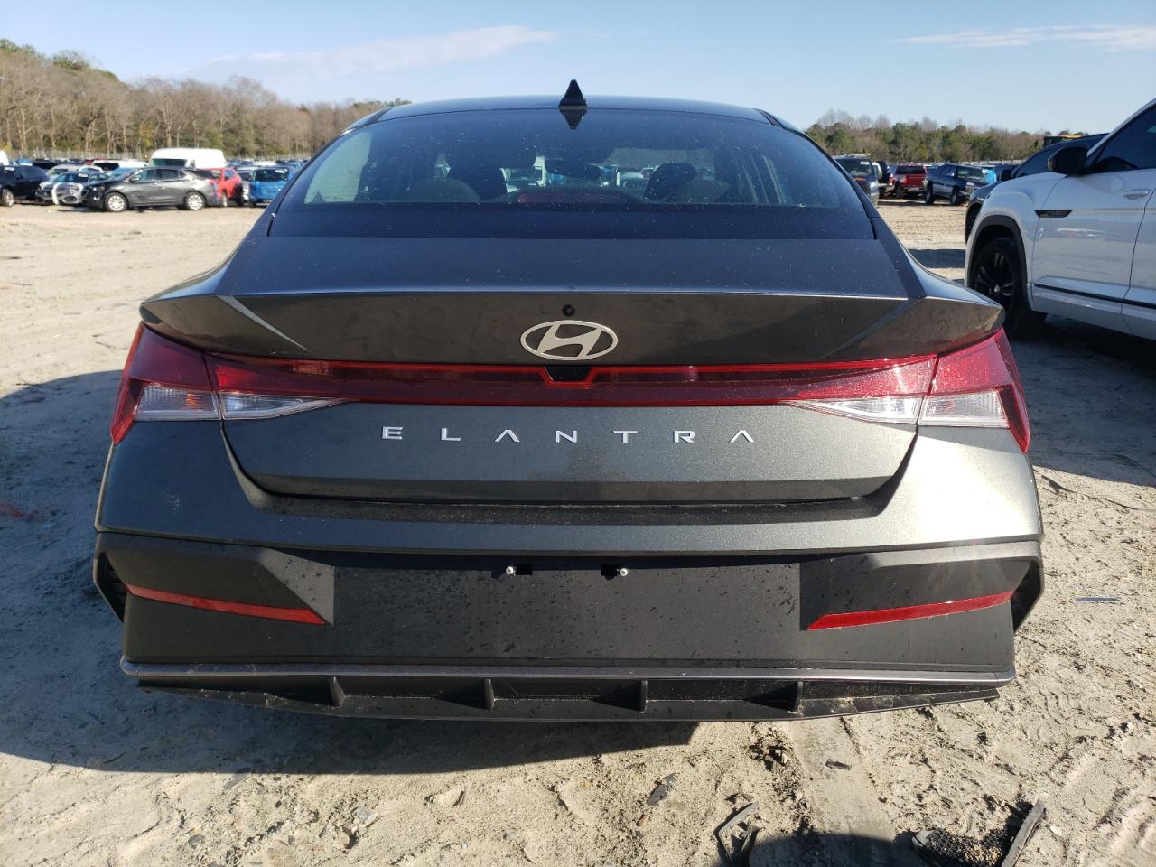 HYUNDAI ELANTRA SEL