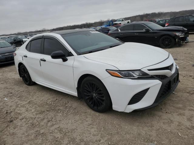 Vin: 4t1g11ak7lu309300, lot: 49799135, toyota camry se 20204